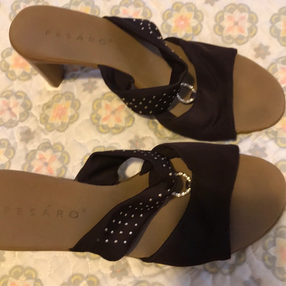 Dressy sandals